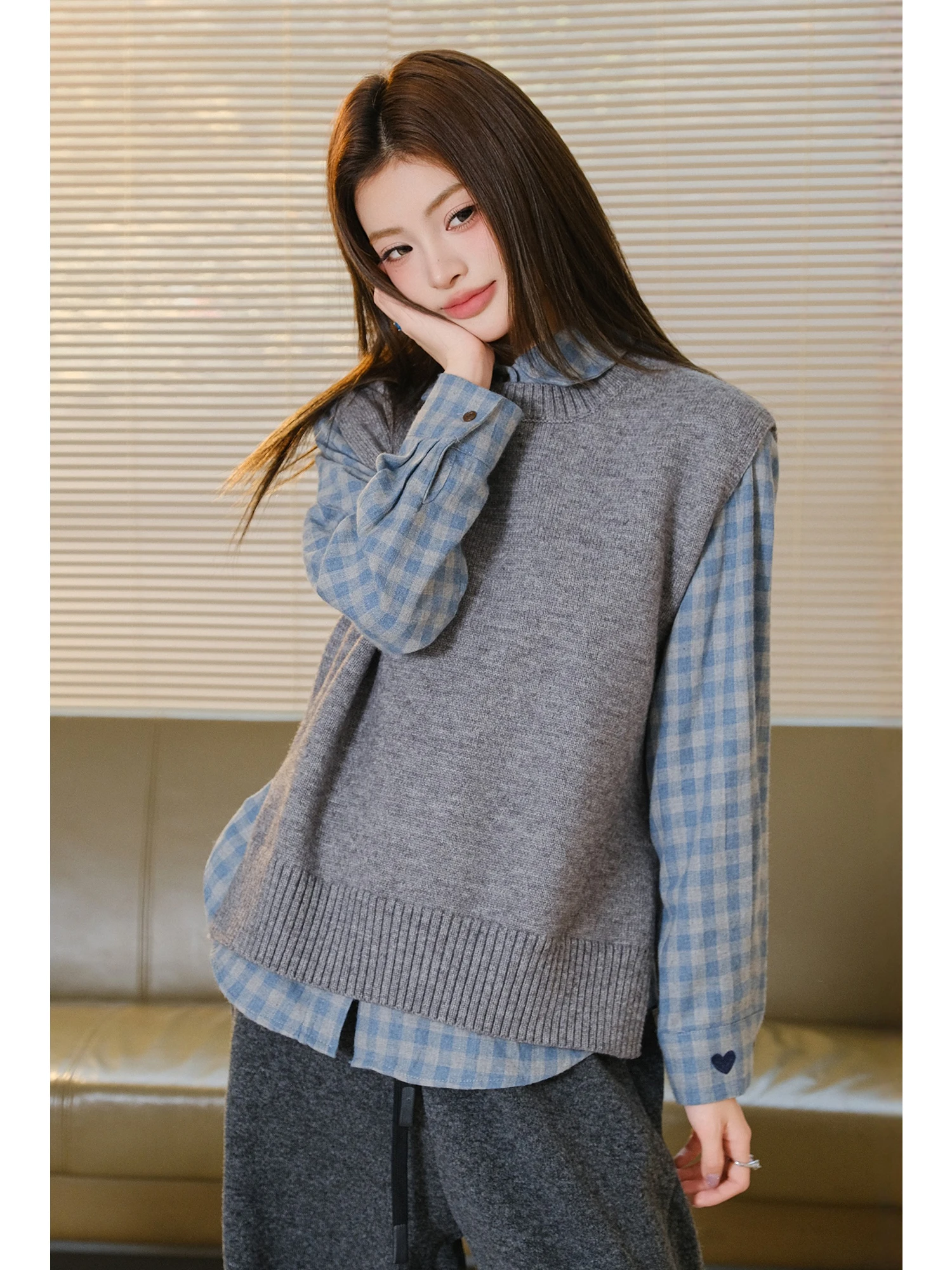 

Вязаный шерстяной жилет MIUCO в корейском стиле для женщин, внутренний слой для многослойного ношения, серия ey, зимняя мода в британском стиле, прямой крой