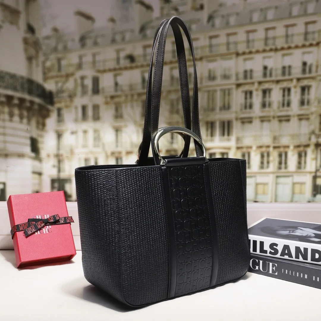 

CH Large Capacity Tote Bag Original Straw Fashion Commuting and Beach Style 2025 New One-Shoulder Handbag