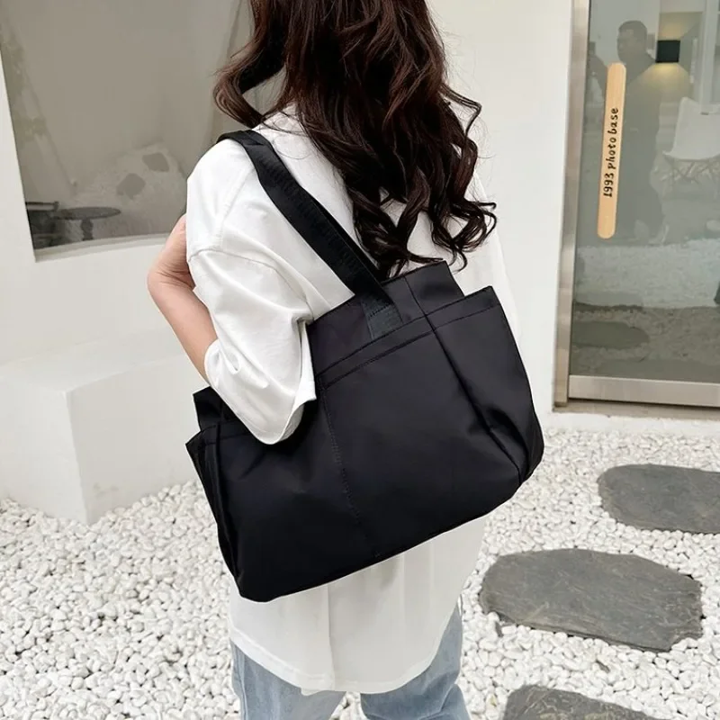 

High-Quality Leather Designer Diaper Bag Women Luxury Large Capacity Tote Elegant Crossbody Shoulder Bag For Casual Style