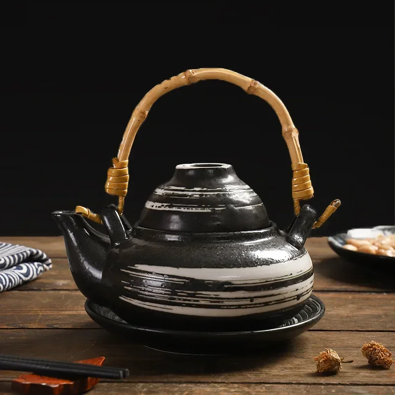 Japanese ceramic teapot retro cuisine restaurant seafood soup pot household hand pot wholesale creative small soup pot