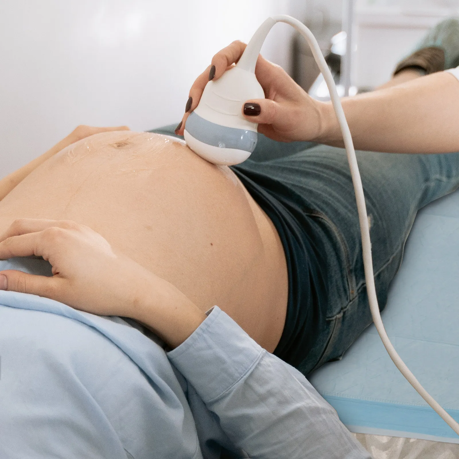 

20Pcs Disposable Waterproof Nursing Pads Double-Layer Absorbent Bed Sheets for Hospitals Clinics Salons Pregnant Women