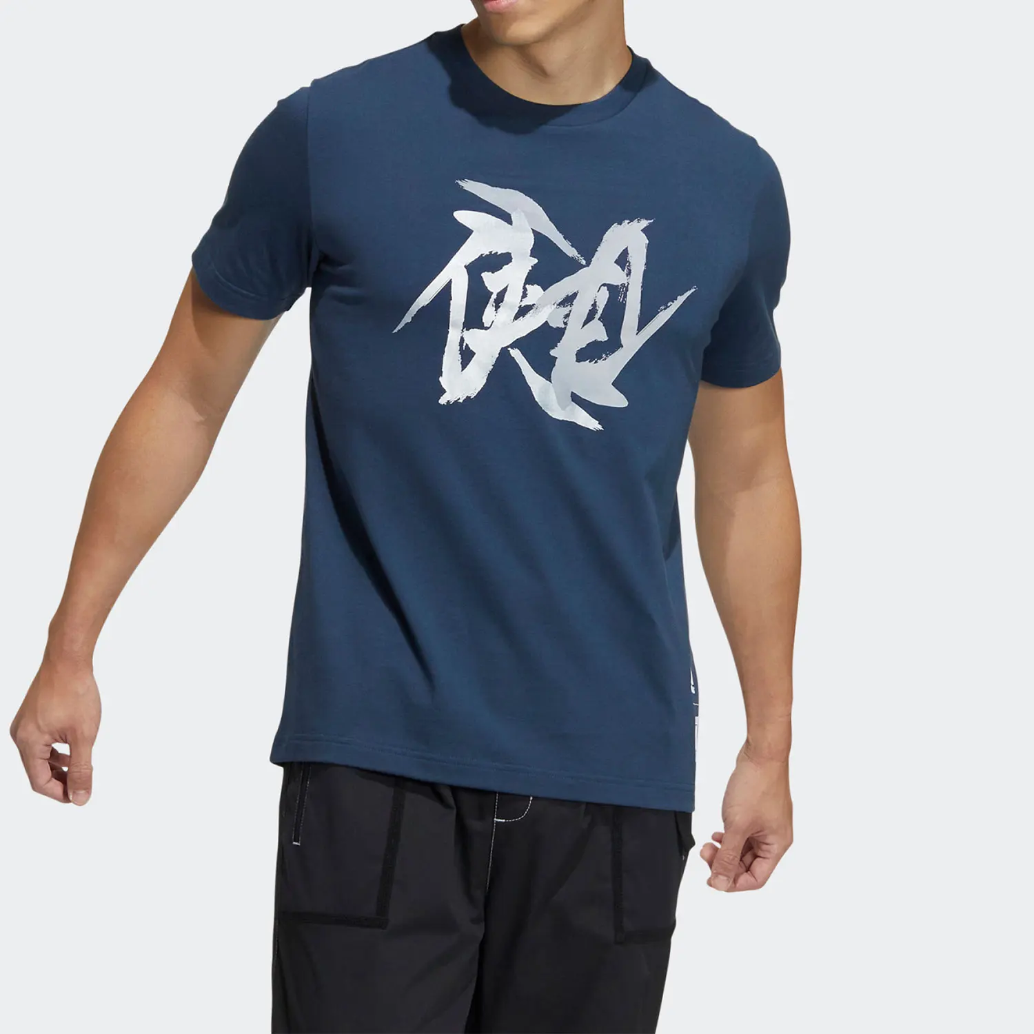 

Мужская модная свободная дышащая футболка с коротким рукавом Adidas Originals New Season HM7469