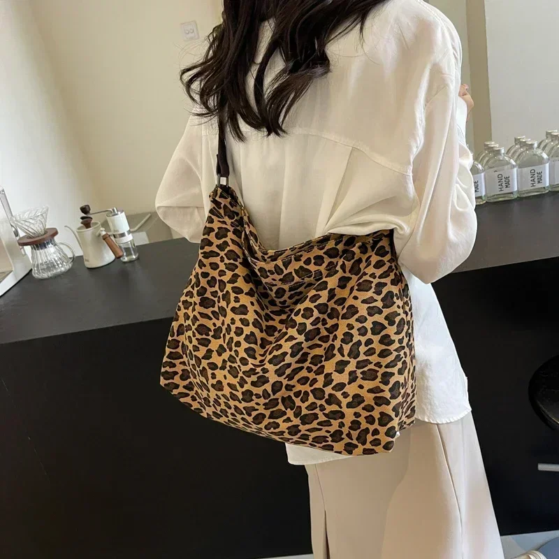 

Canvas New Leopard Print Bag Pattern Leisure High-capacity Single Shoulder Crossbody Bag Personality Versatile Tote Bag