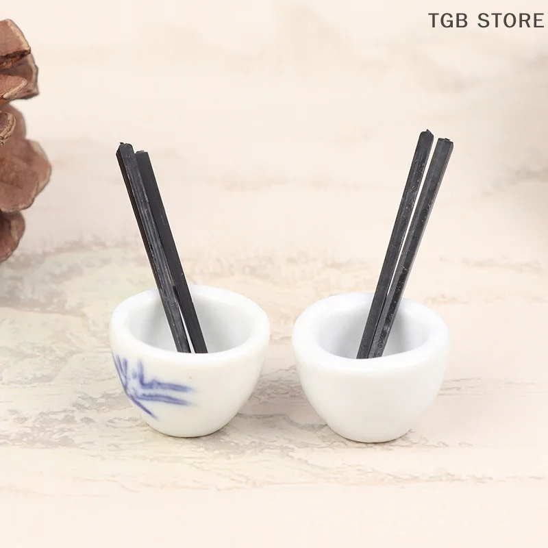 ミニチュアセラミックボウル箸、ミニ食器、ドールハウスキッチンセット、食品おもちゃアクセサリー、人形のシミュレーションゲーム、1セット