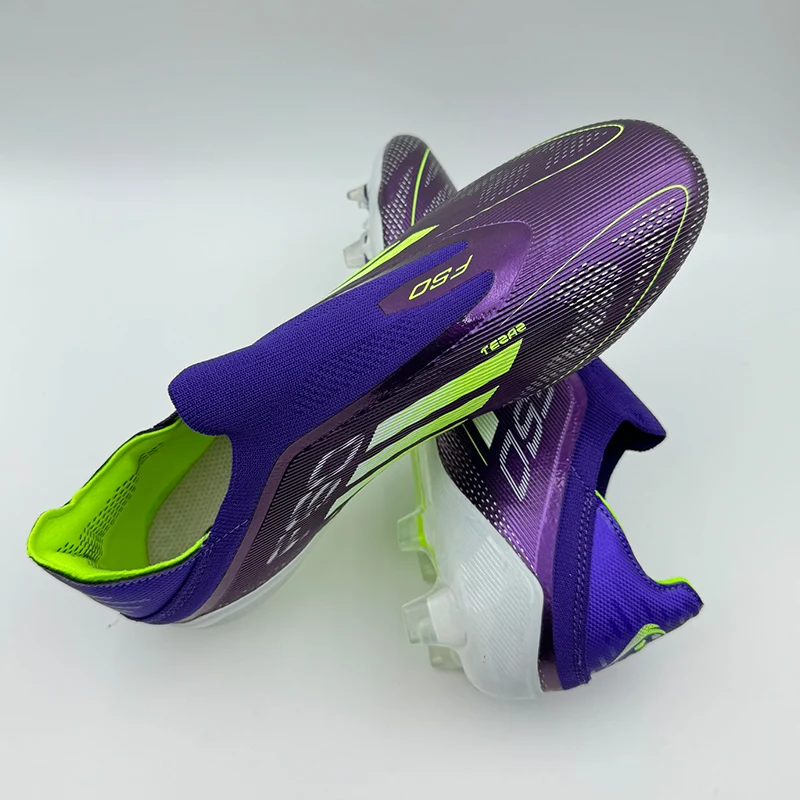 

New Men Football Shoes TF/FG Football Field Boots Society Cleats Fast Soccer Shoes Indoor Cleats Sneaker Ultralight Training