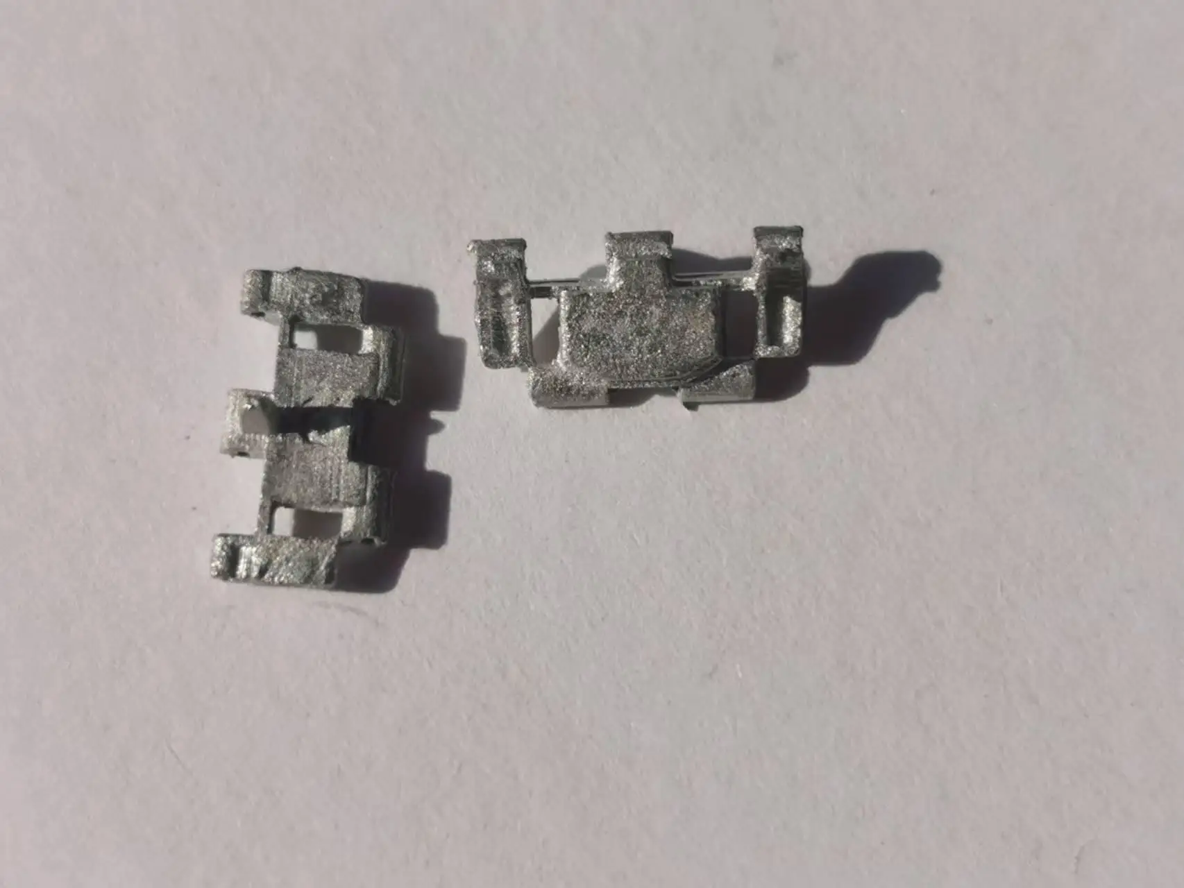 R-Model 1/35 35090 Metal Track and Metal Pin For U S M113 APC