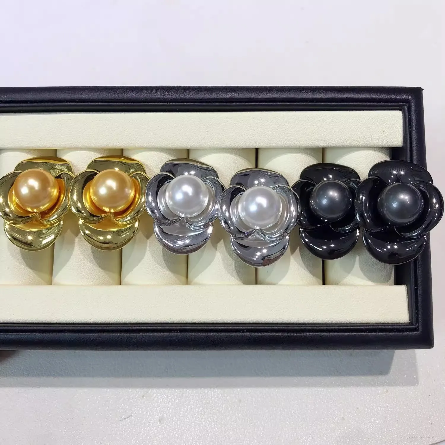 

MeiBaPJ 11-12mm Natural Semiround Pearls Simple Flower Stud Earrings Fine Wedding Jewelry for Women