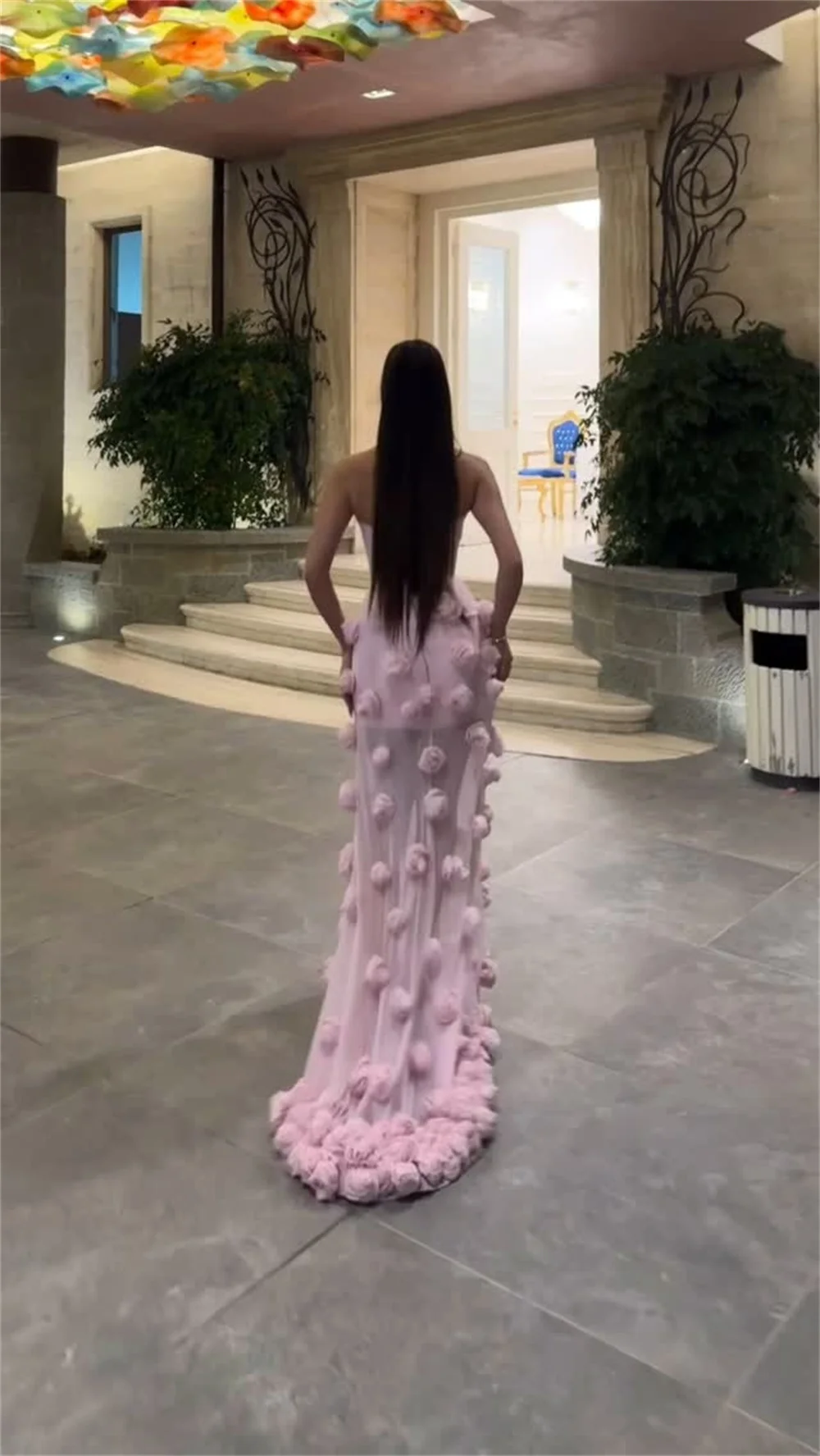 콘테사 두바이 맞춤형 우아한 3D 장미 코트 트레인 슬릿 프롬 드레스 스트랩리스 베스티도스 데 노체 바디콘 포멀 이브닝 이벤트 드레스