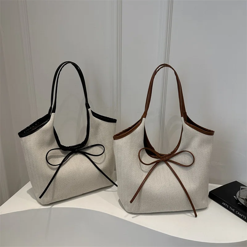 Patchwork canvas hand-held tote bag, commuter strap, bow, contrasting color, lightweight single-shoulder underarm bag