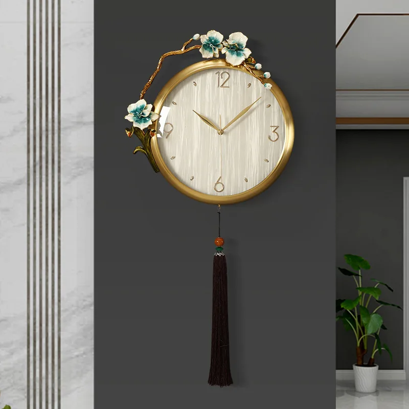 Chinese light luxury brass wall clock, fashionable and creative decorative clocks and watches