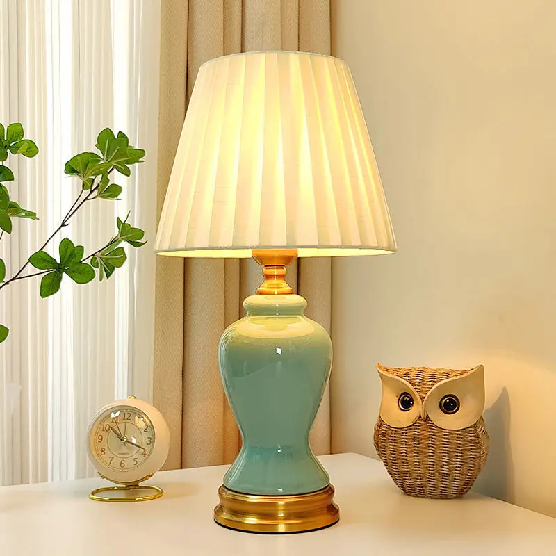 

Ceramic desk lamp bedroom American minimalist modern ins girl home romantic warm wedding light luxury