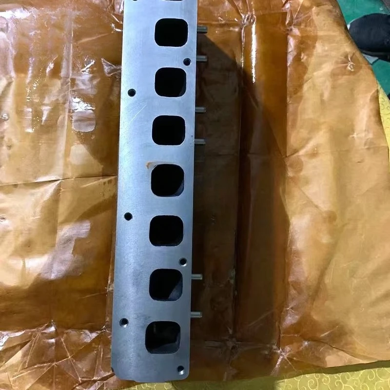 e Part V2203 Cylinder Head Assy for Kubota Engine Overhaul Marine Mini Excavator Forklift Farm Tractor Cylinder Head V2203custom