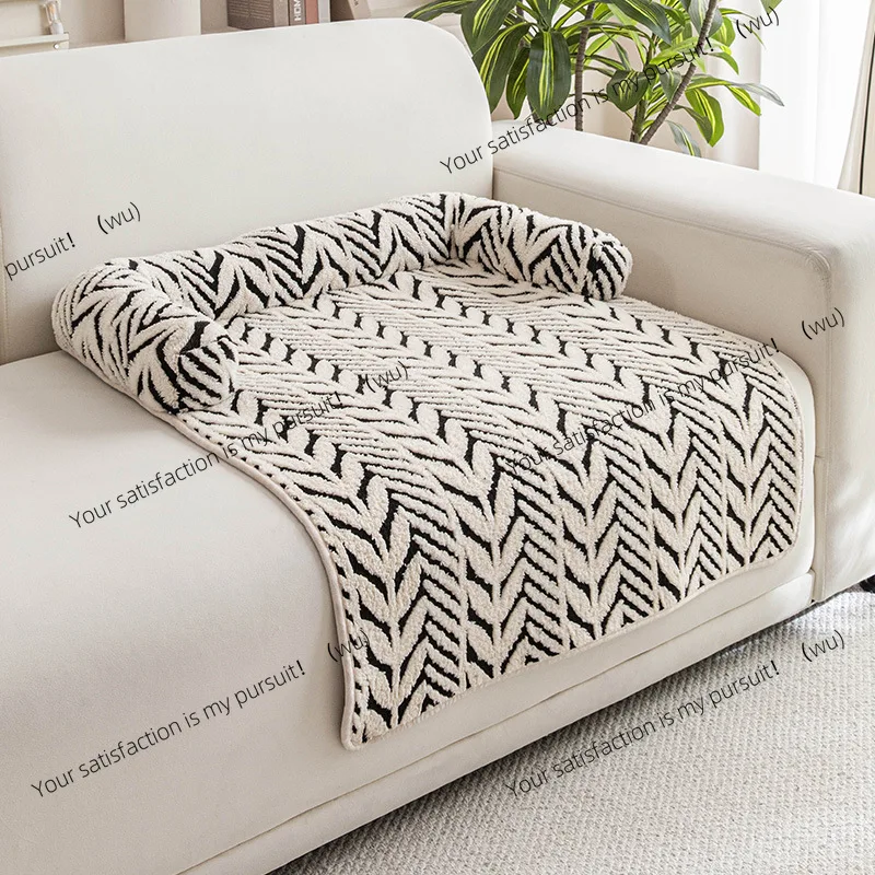 

Pet cushion, Nordic popular cat and dog pad, new plush thickened non-slip sofa, pet pad, kennel pet pad