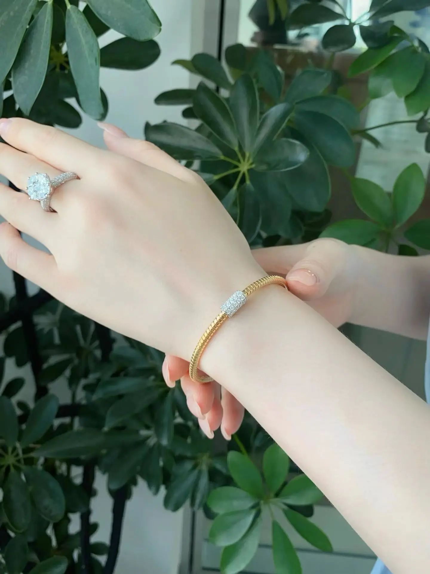 18K gold solid genuine gold laboratory-grown diamond 0.6CT spring bracelet snake-shaped bracelet jewelry customization