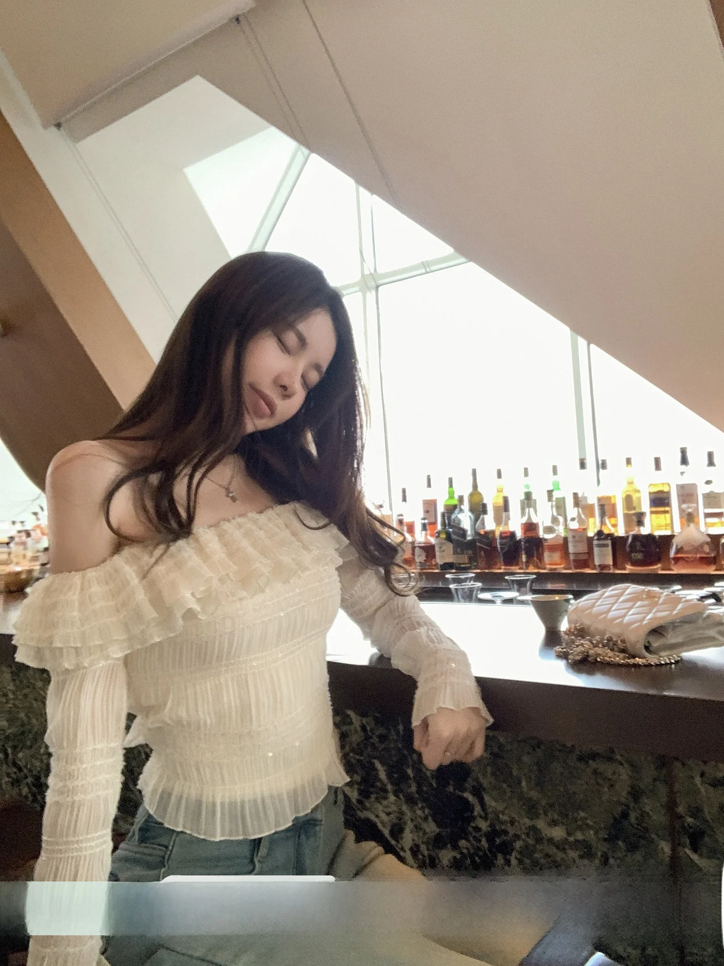

Sweet Style One-Shoulder Ruffle Lace Shirt Women's Soft Shoulder Line Versatile Top for Spring Polyester And Spandex Blend