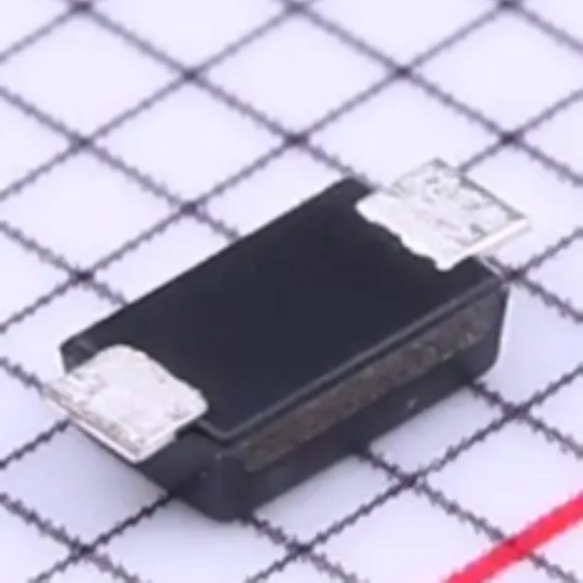 KDZVTR33B بمناسبة FD جديد الأصلي الجهد المنظم ديود مستقل 33 فولت 33 فولت ~ 37 فولت ، 10uA @ 25 فولت SOD-123FL 33 فولت 1 واط PMDU ديود زينر FD