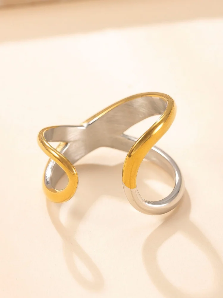 

Titanium Steel Personality Ring Hollow out Open Style Women's Fashion Jewelry Geometric Pattern for Daily Wear And Social Act...