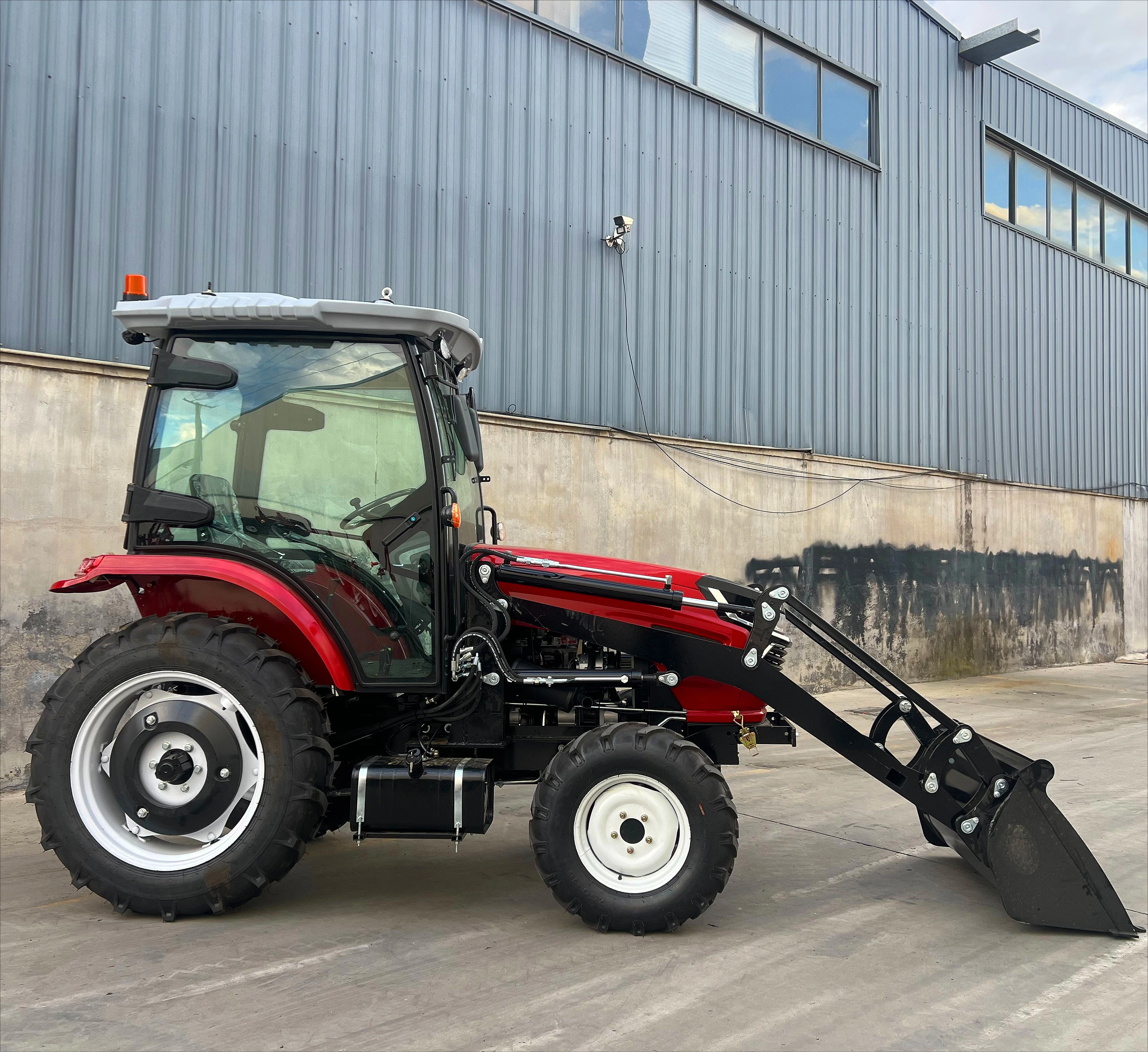 Best-selling High-quality Cost-effective 50–80 HP 4WD Diesel Wheeled Agricultural Tractor Multifunctional From A Chinese Factory