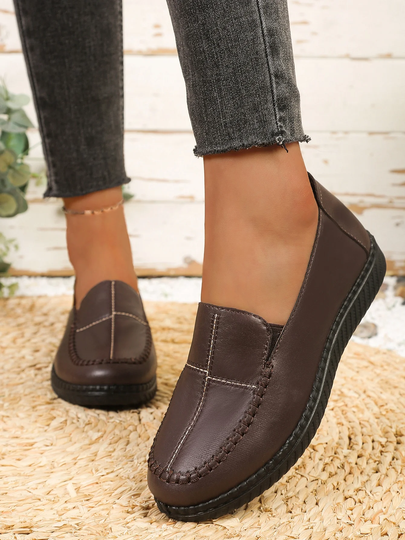 Damen-Loafer mit chinesischem Knoten, Slipper mit Blumenmuster, bequeme, rutschfeste PU-Sohle, lässige Alltagsschuhe für ältere Mütter – Detail 22