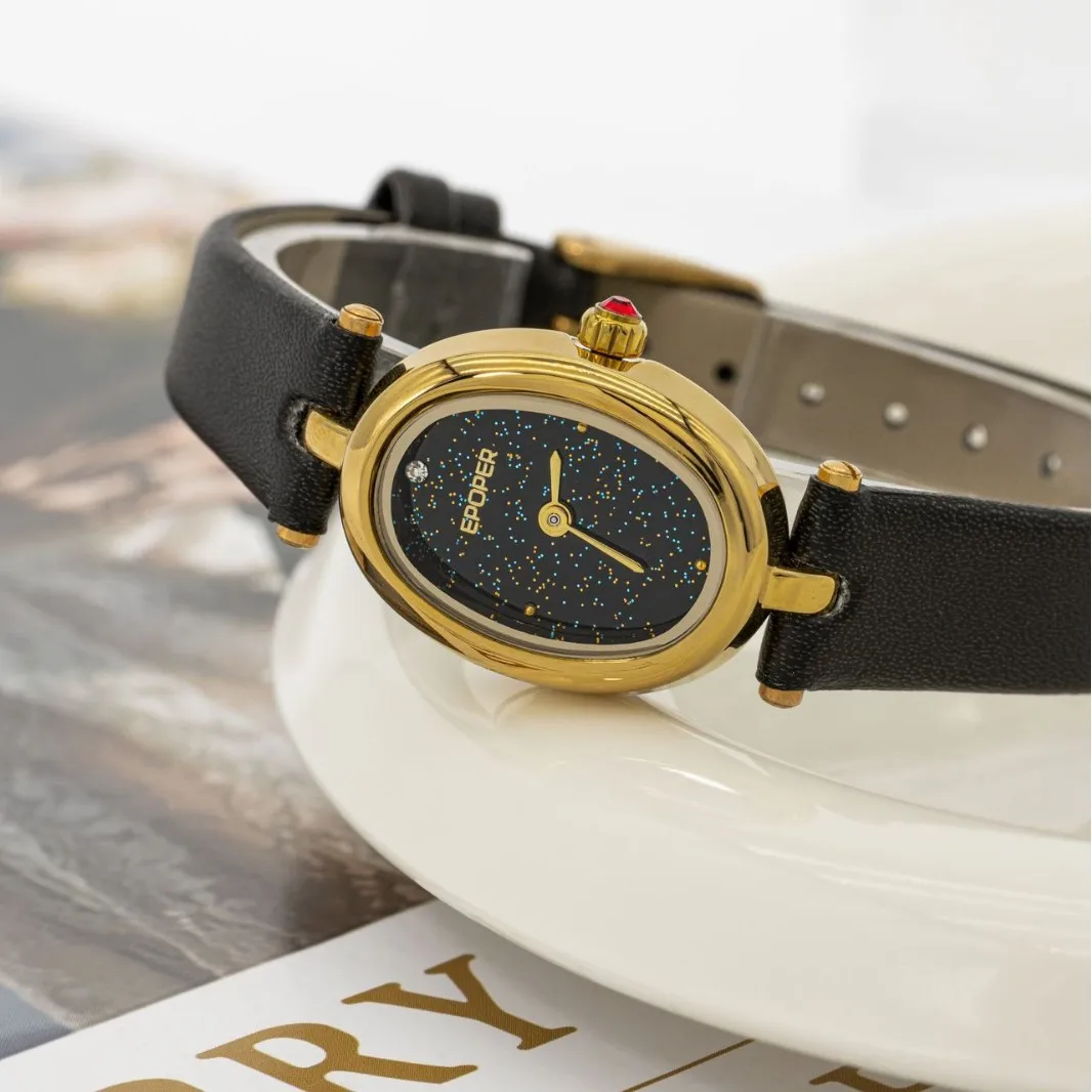 New minimalist and elegant oval women's watch, high-value, stylish, exquisite, and versatile quartz watch, a premium selection.