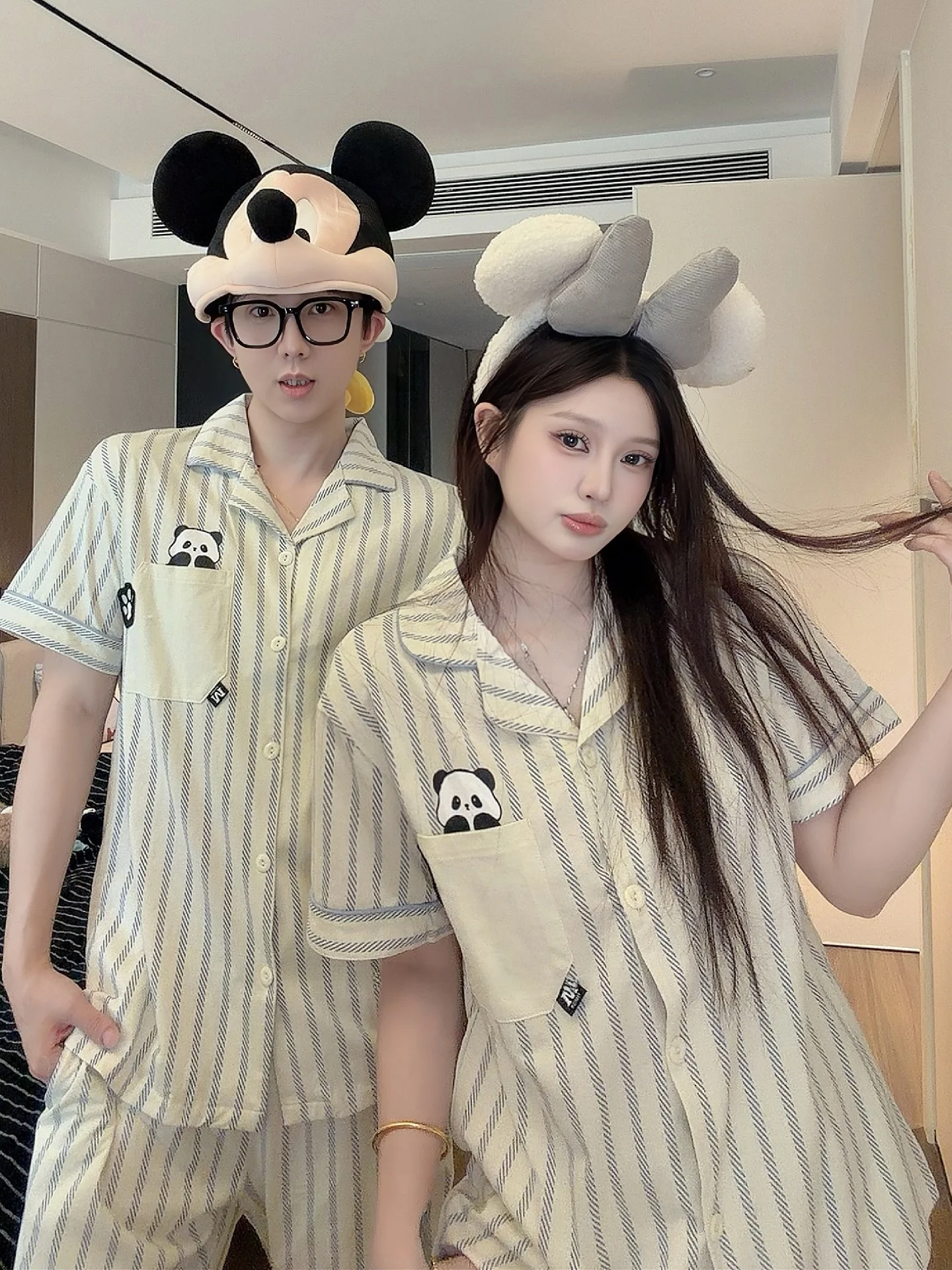 かわいい漫画パンダカップルパジャマ半袖綿寝間着ショートパンツホーム服セット夏用屋外でも着用可能