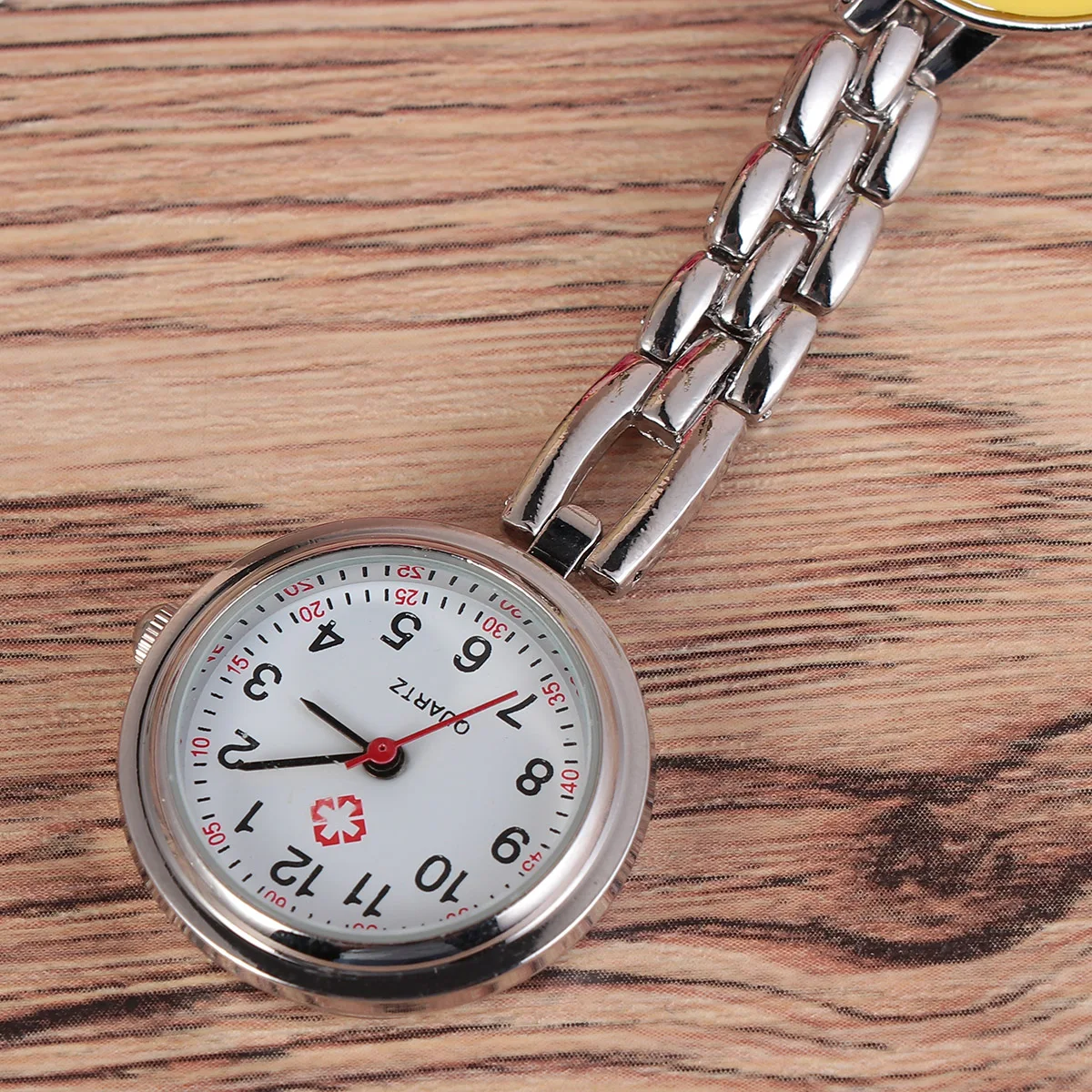 Orologio da appendere Orologio a forma di cuore Orologio da appendere alla moda Orologio da appendere creativo Orologio da tasca a forma di cuore