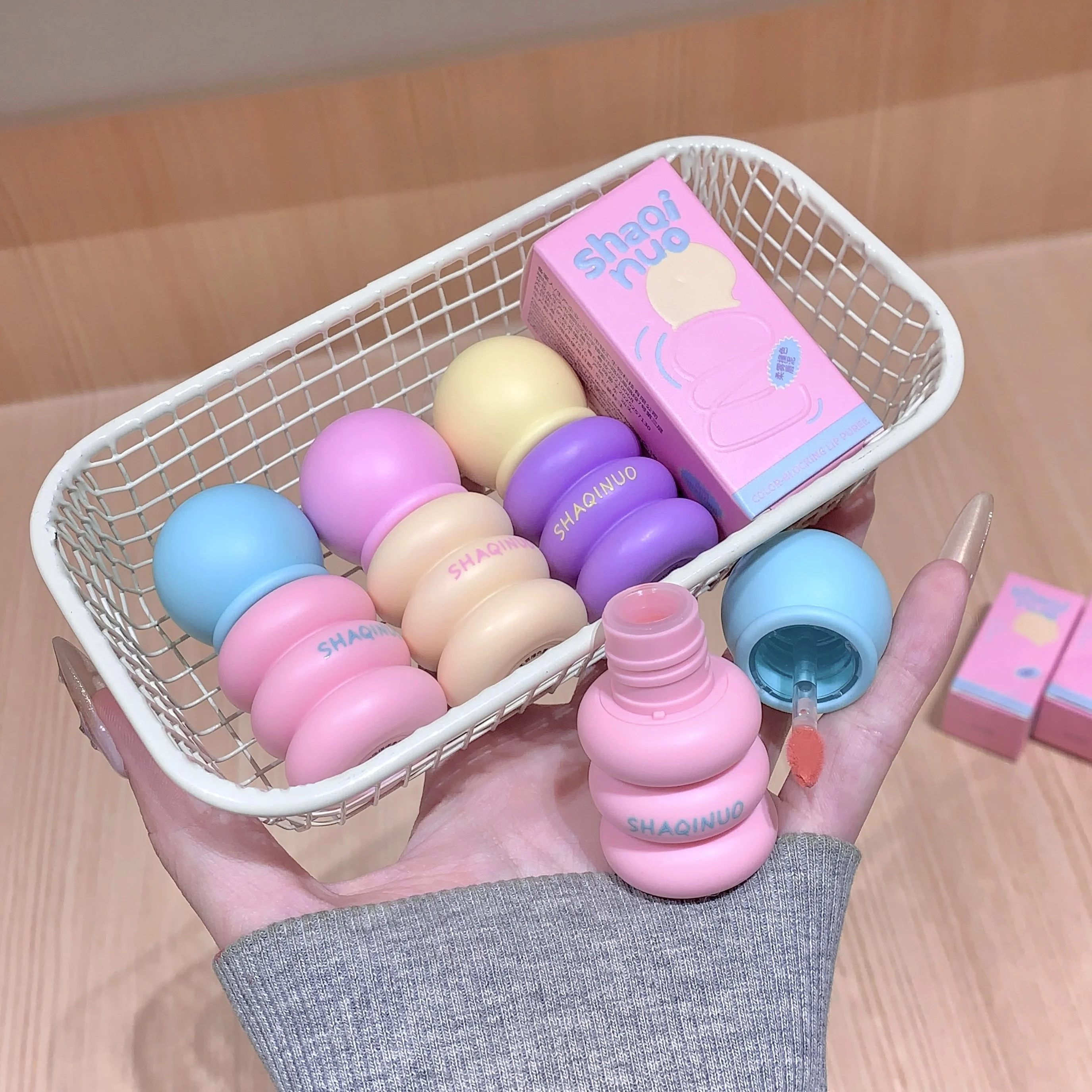 SHAQINUO ملمع شفاه غير لامع، ألوان متباينة، طين شفاه مخملي غير لامع يدوم طويلاً، أحمر شفاه غير مجفف