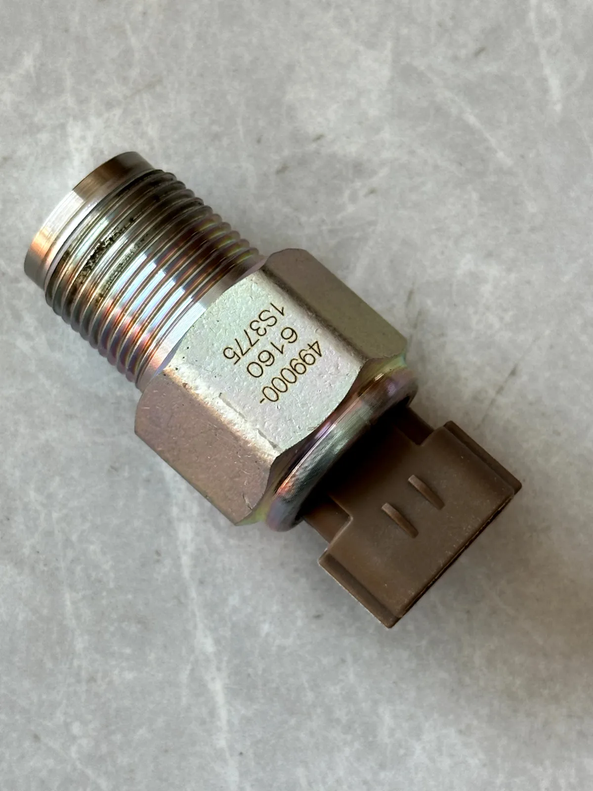 FOR HINO 700 PROFIA TRUCK E13C ENGINE COMMON RAIL SENSOR 499000-6160