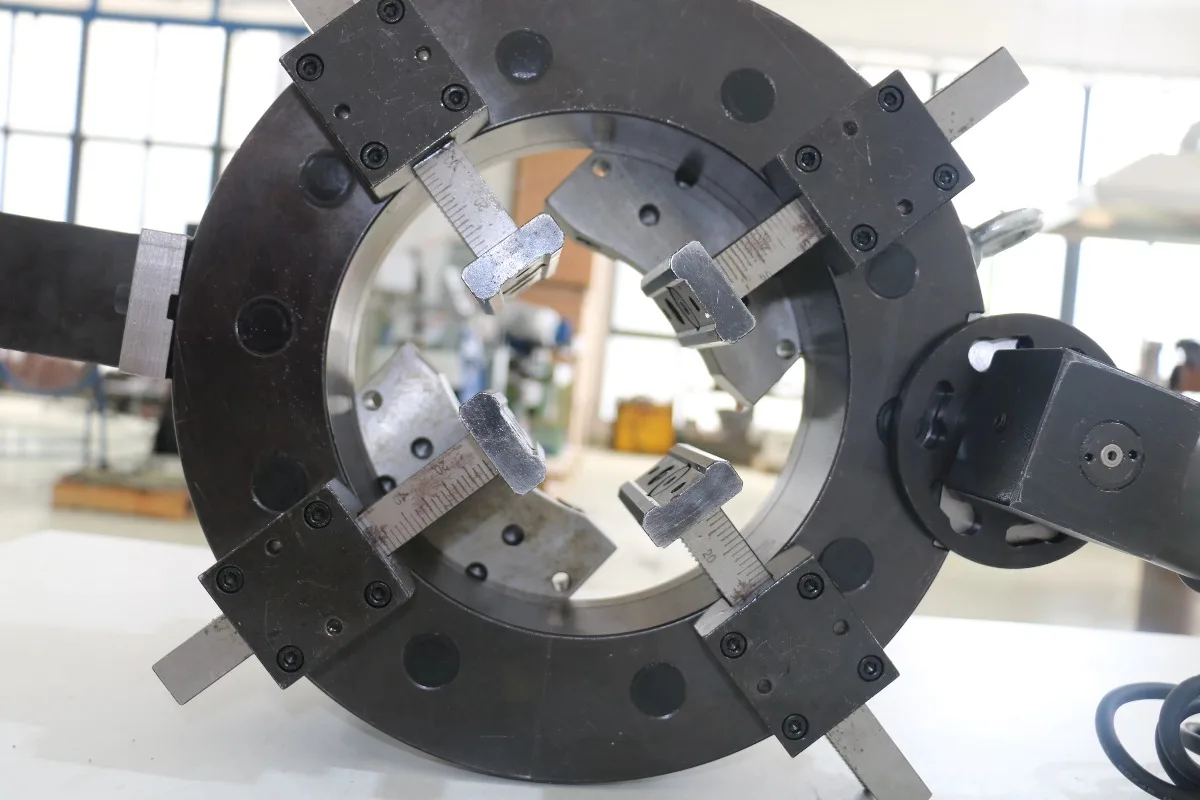 TOE-305 OD Mounted Electric Driving Orbital for Metal Pipe Cutting and Beveling Machine Cold Cut