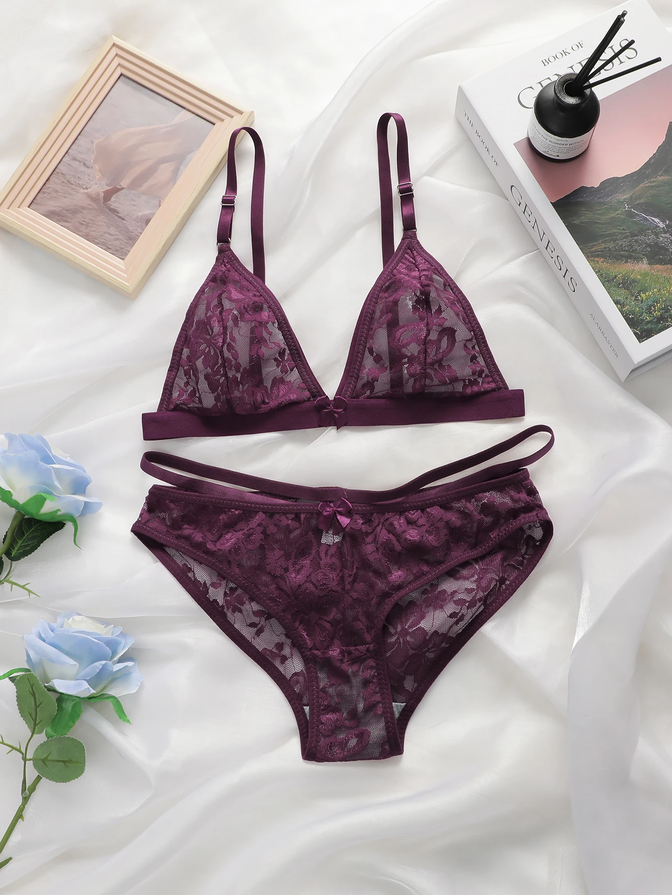 Women's Sexy Lace Underwear Set Embroidered Flowers Without Steel Rings Push Up Fun and Comfortable Close fitting Bra Set A322