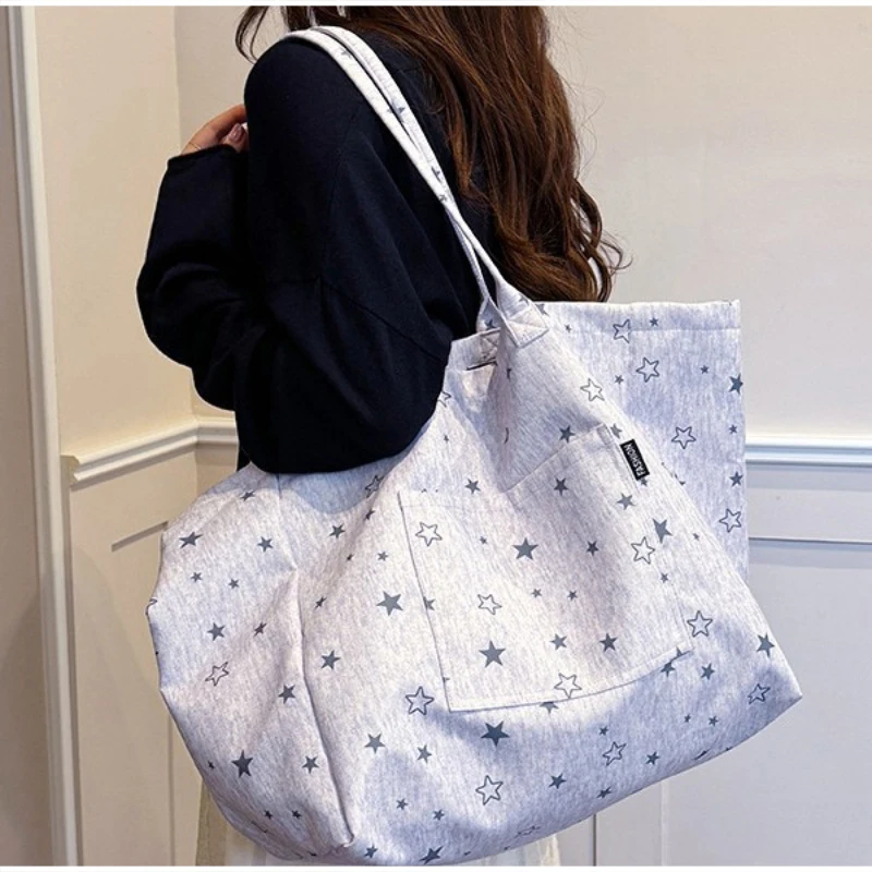 Koreanische Tragetasche mit Sterndruck, Damen-Shopper-Schultertasche, geräumige Handtasche für den täglichen Gebrauch, einfarbig, vielseitig, minimalistisch – Detail 12