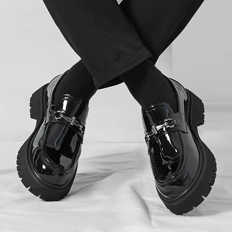 

2026 Fashion Trends New Black Driving Loafers for Men Leather Round Thick Soled Slip-On Office Formal Men Senior Business Shoes