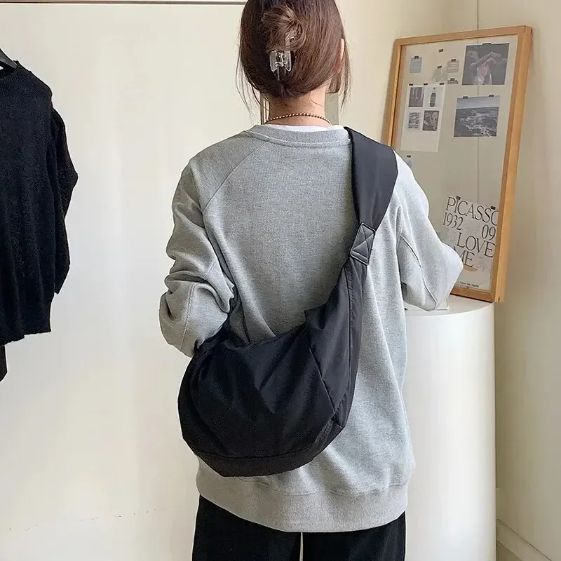 Sac à main en nylon de grande capacité pour femmes, sac fourre-tout de voyage, poignée à bandoulière, créateur de marque, mode initiée