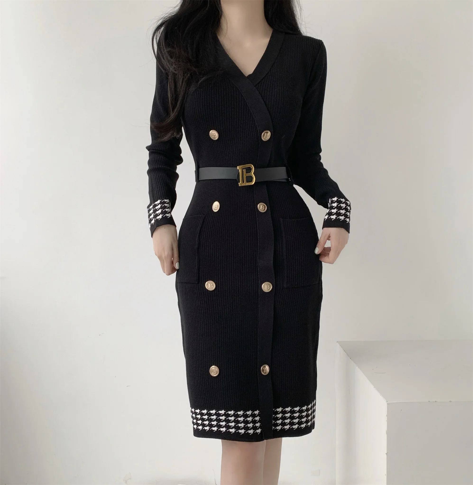 

Spring Autumn Women Knitted Dress Elegant Luxury Buttons Bodycon Sweater Dress With Belt Lady Office Casual Midi Dress