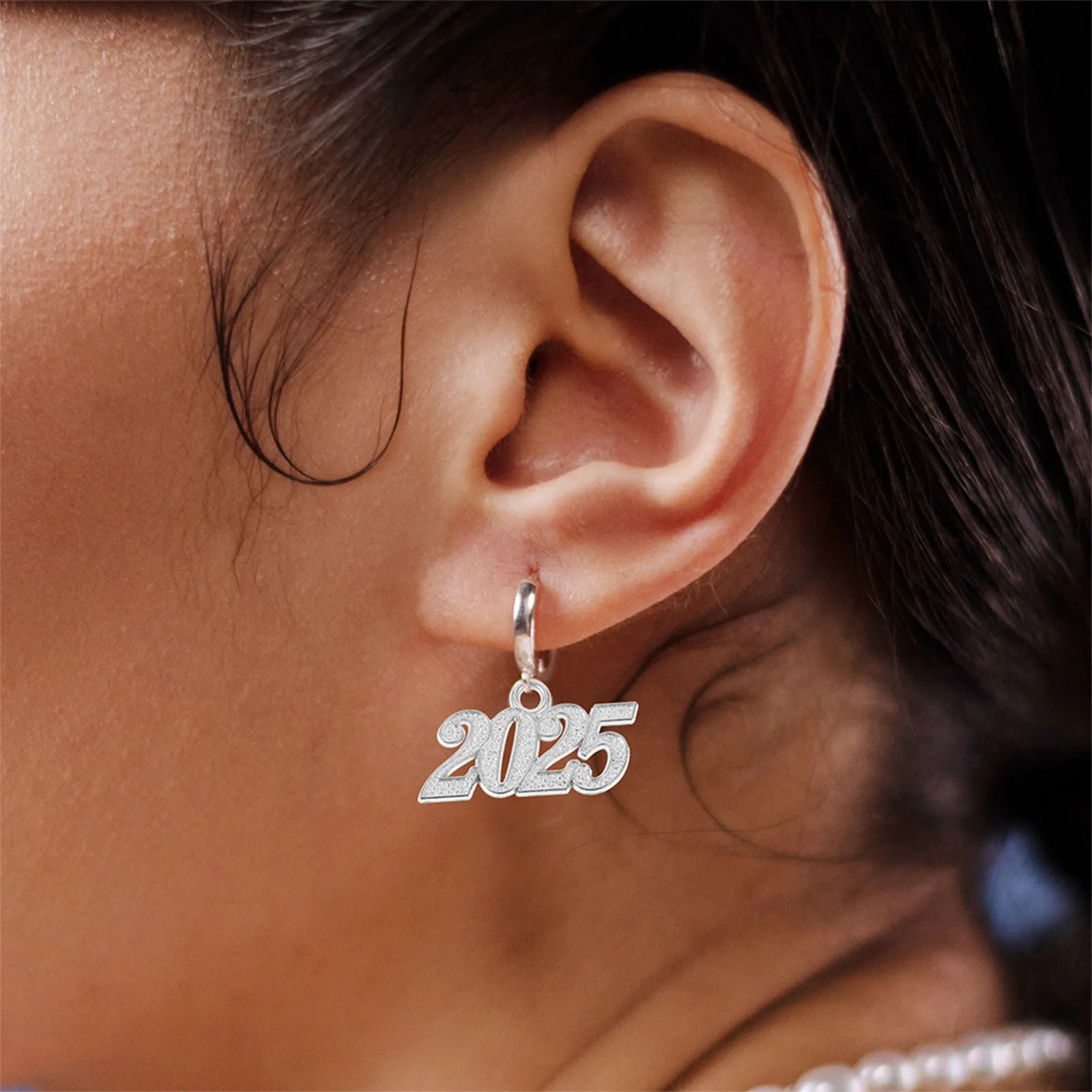 100Pcs 2025 Graduation Number Pendants Alloy Charms for DIY Jewelry Making Bracelet Necklace Keychain Craft Supplies
