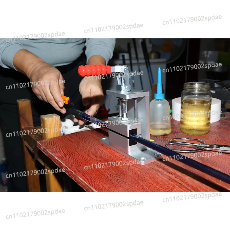1 Set Golf Club Vise Regripping Tool With Quick Release Shaft Clamp And Hook Knife For Golf Grip Removal Replacement - view 5