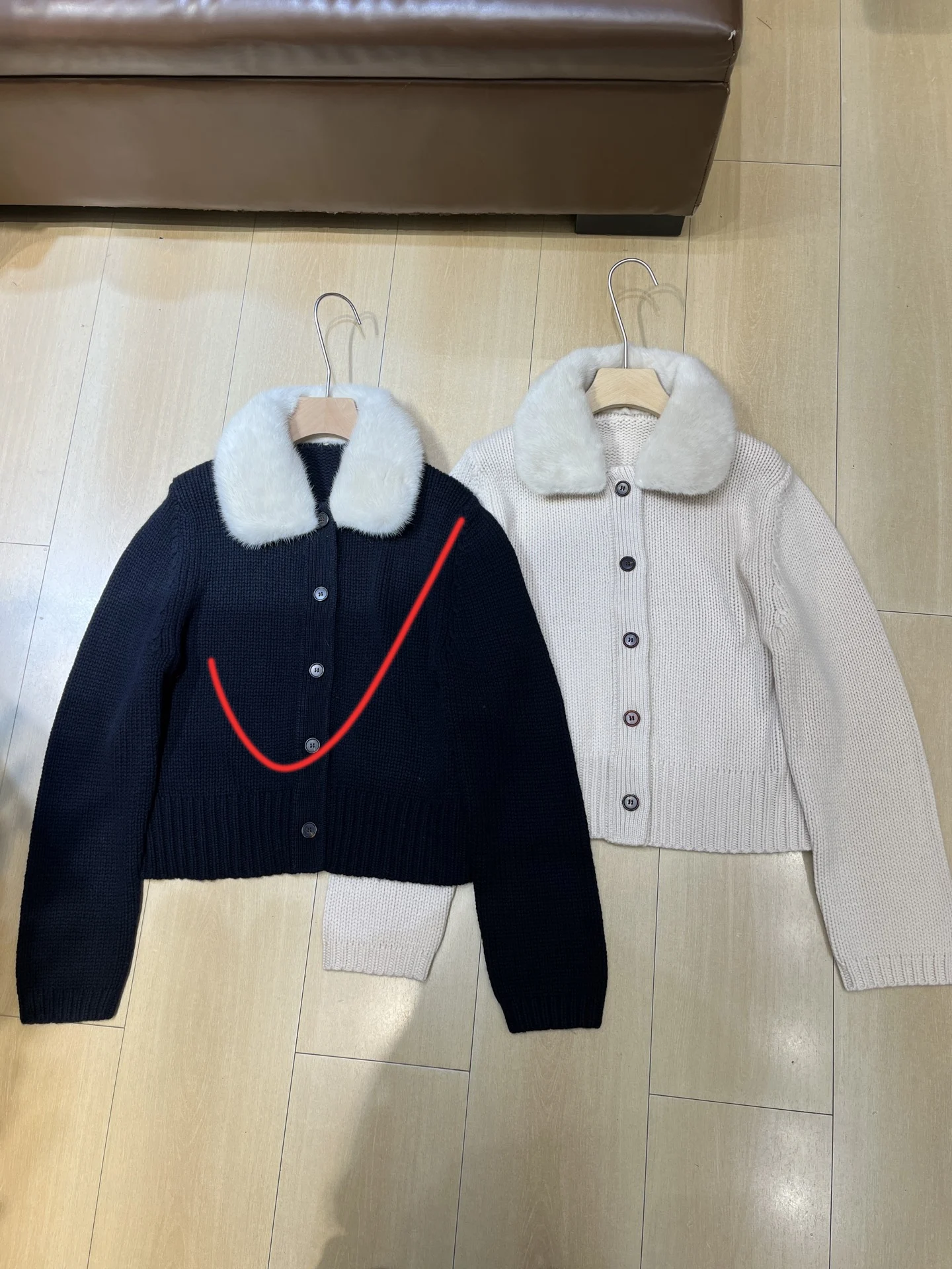 2026 Autumn/Winter New High-Quality Fashionable Casual Mink Cardigan With Fur Collar For Women