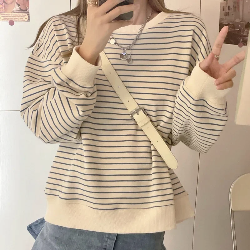 

Women's early autumn 2025 new Korean style loose striped sweatshirt, round neck pullover long sleeve T-shirt, trendy