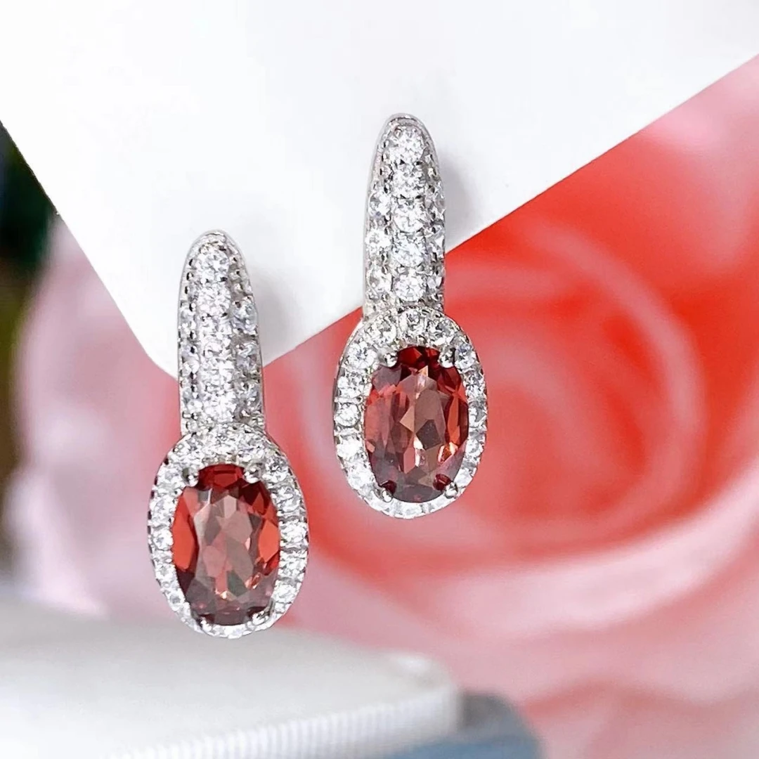 

KJJEAXCMY High clarity Natural Garnet S925 silver exquisitely Earrings Full of luster Simple,Design High-End Bestseller Gift