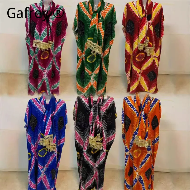 

Trendy Plus Size Loose Fit Boat Neck Abaya with Hijab, Double-Sided Rhinestone Tassel Print Rayon Muslim Dress Women