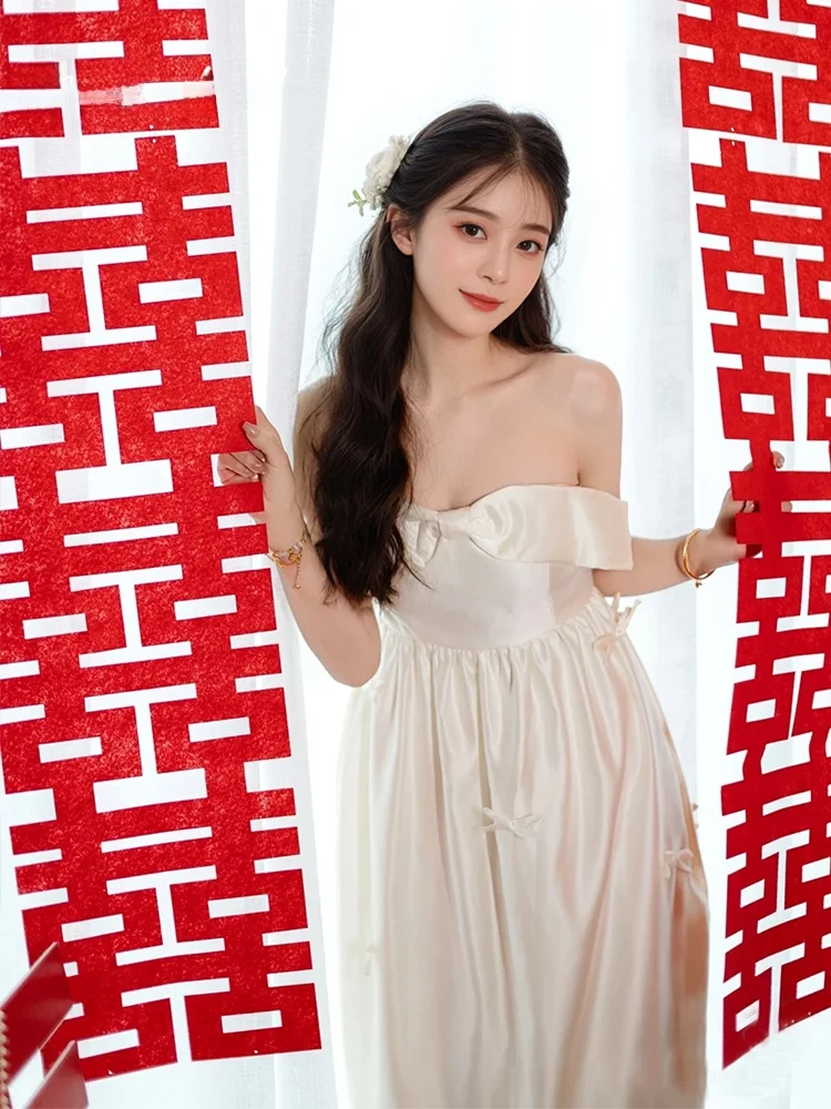 ele-white-bridal-robe-for-women-engagement-ceremony-bridal-gown-best-friend-maids-of-lightweight-home-comfort