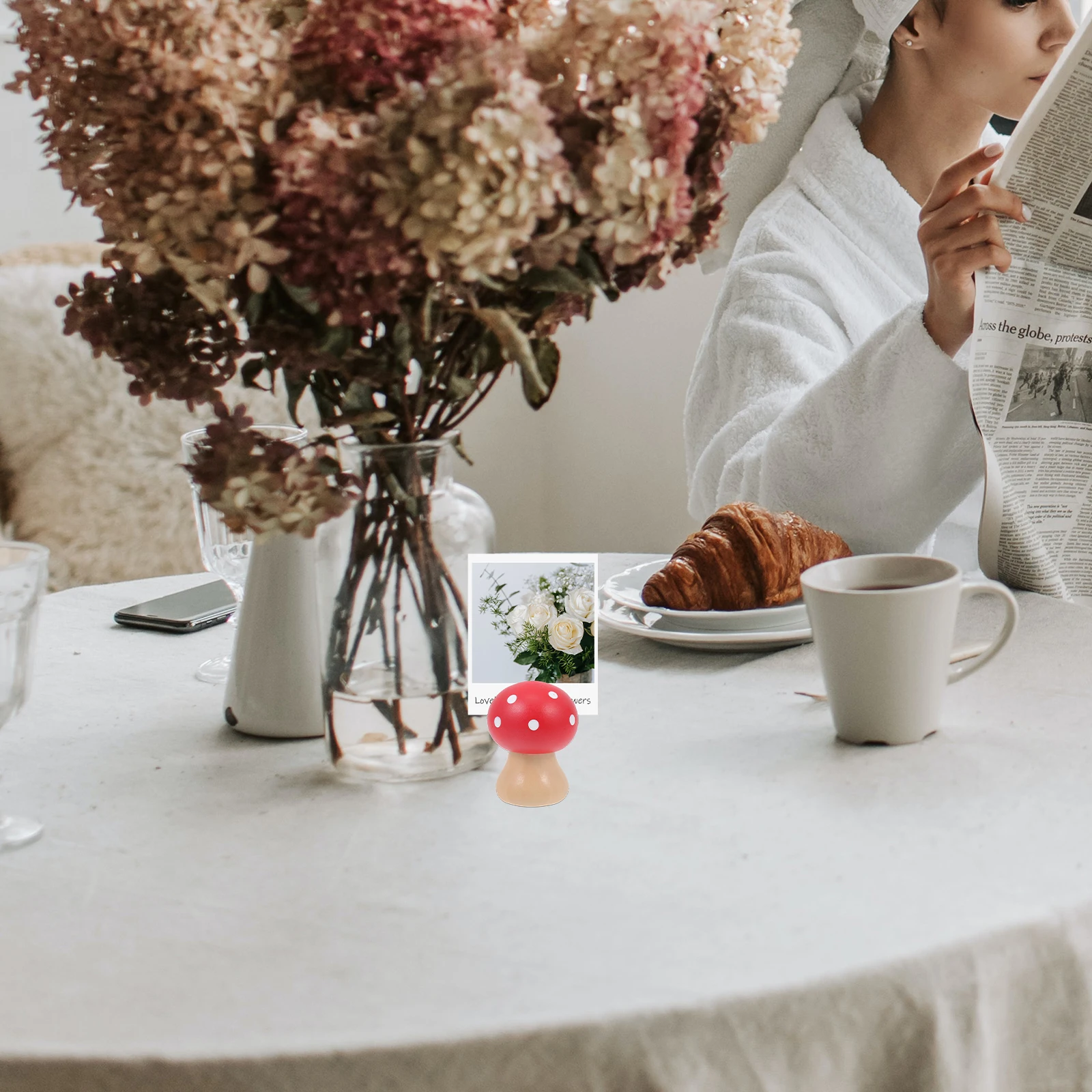 5pcs 나무 버섯 머리 카드 홀더 레트로 사진 메모 스탠드 이름 클립 노트 클램프 사무실 장식 레드 데스크 주최자