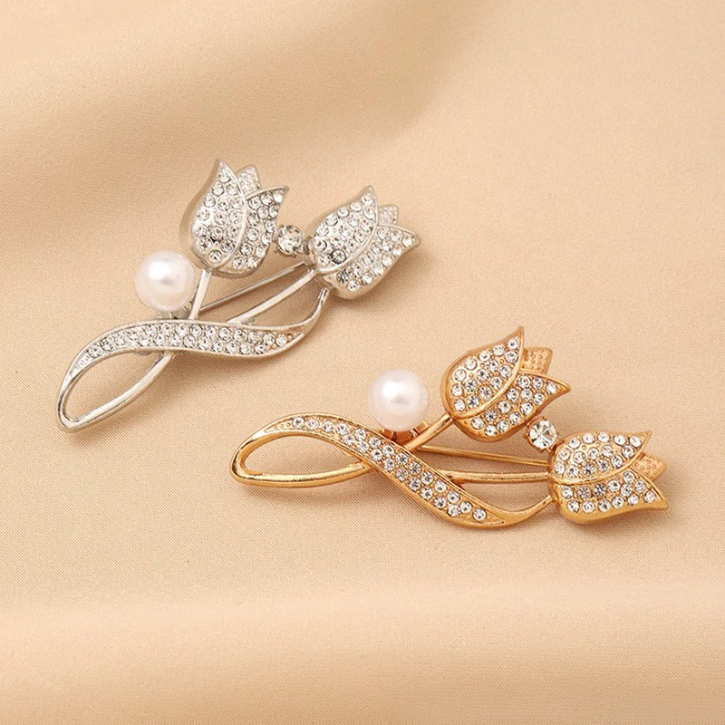 Fashionable Tulip Brooch Women Girls Exquisite Light Luxury Suit Pins Versatile Corsage Clothing Accessories Party Gifts