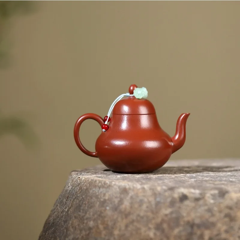 Yixing Zisha Teapot Handmade Xiaomeiyao Zhuni Clay Small Siting Pot for Tea