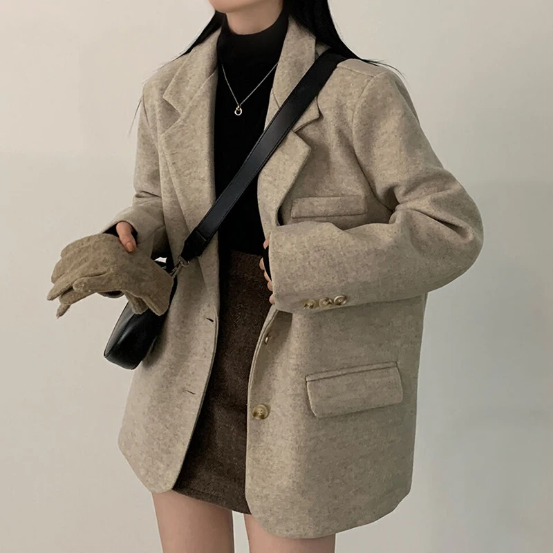 

Elegant Winter Thickened Woolen Coat with Suit Collar Loose Fit Versatile Single Button Women's Fashion Commute Style