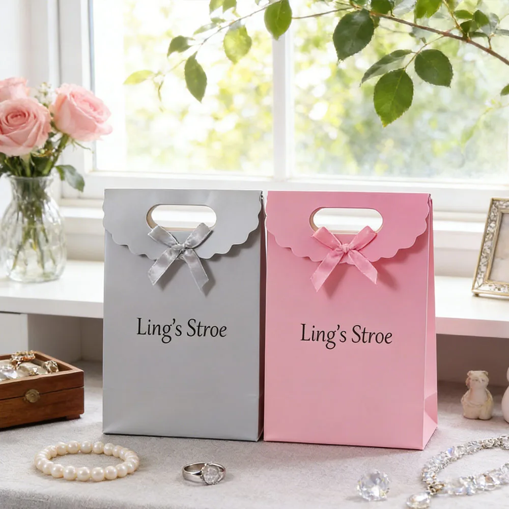 

50pcs Personalized Logo Jewelry Paper Handle Bag Gift Packaging Shopping Pockets Birthday Perfume Cookie Fruit Cake Portable Box