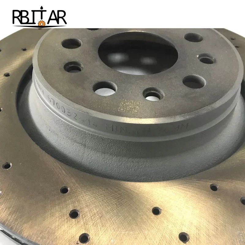 마세라티 르반떼 브레이크 디스크 OEM 670105706 670032414용 자동차 리어 디스크 브레이크 로터