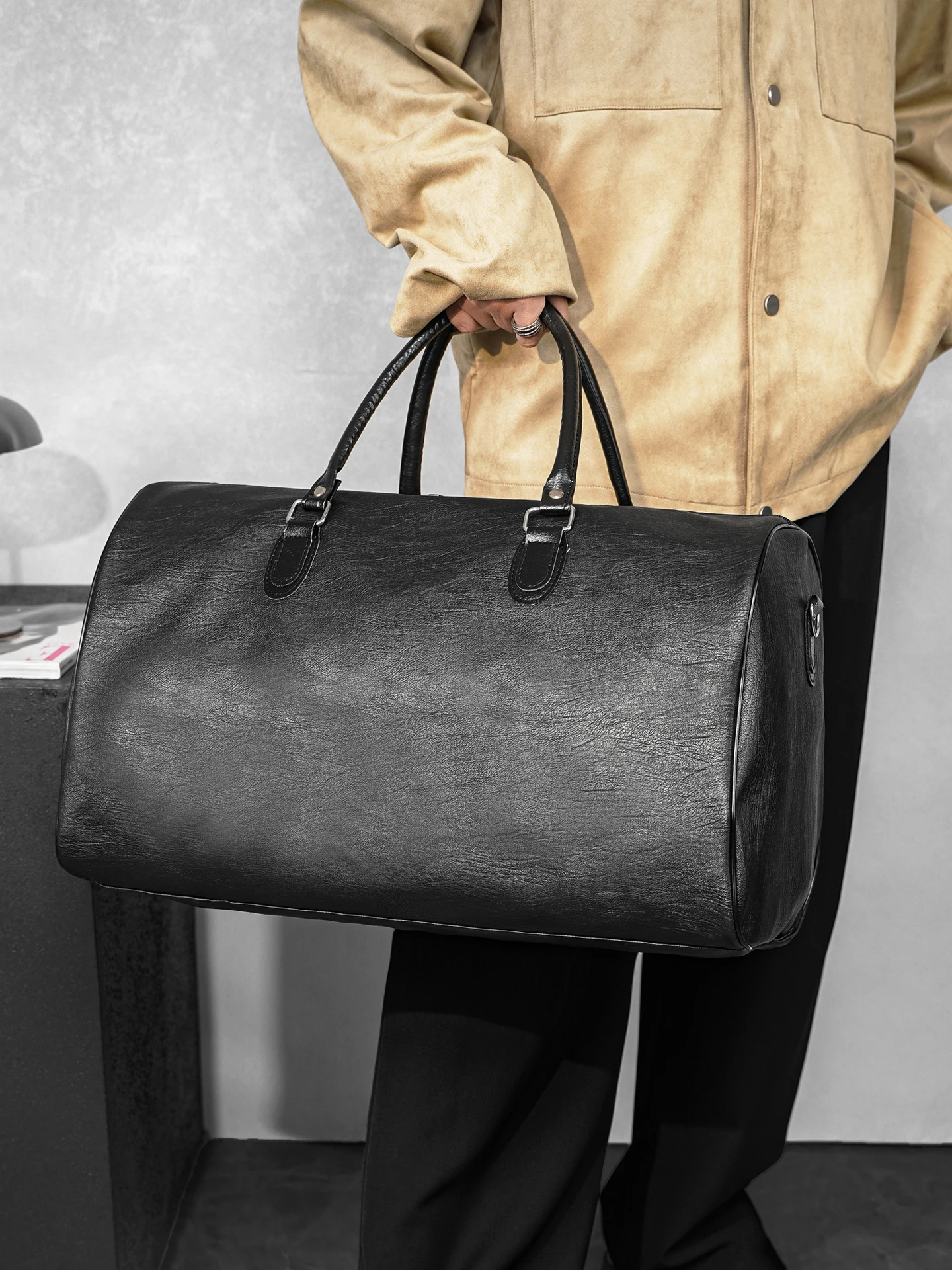 Large Capacity Men's Fashionable Travel Bag Gym Bag Shoulder Bag Handbag Leisure Bag Soft Surface Polyester No Foldable