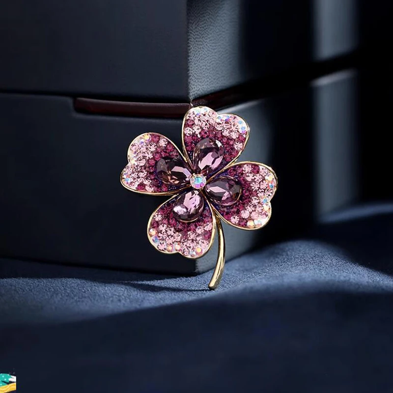 Fashion Four Leaf  Clover Brooches For Women Crystal Rhinestone Plant Flower Lapel Pin Fixed Clothing Accessories Corsage