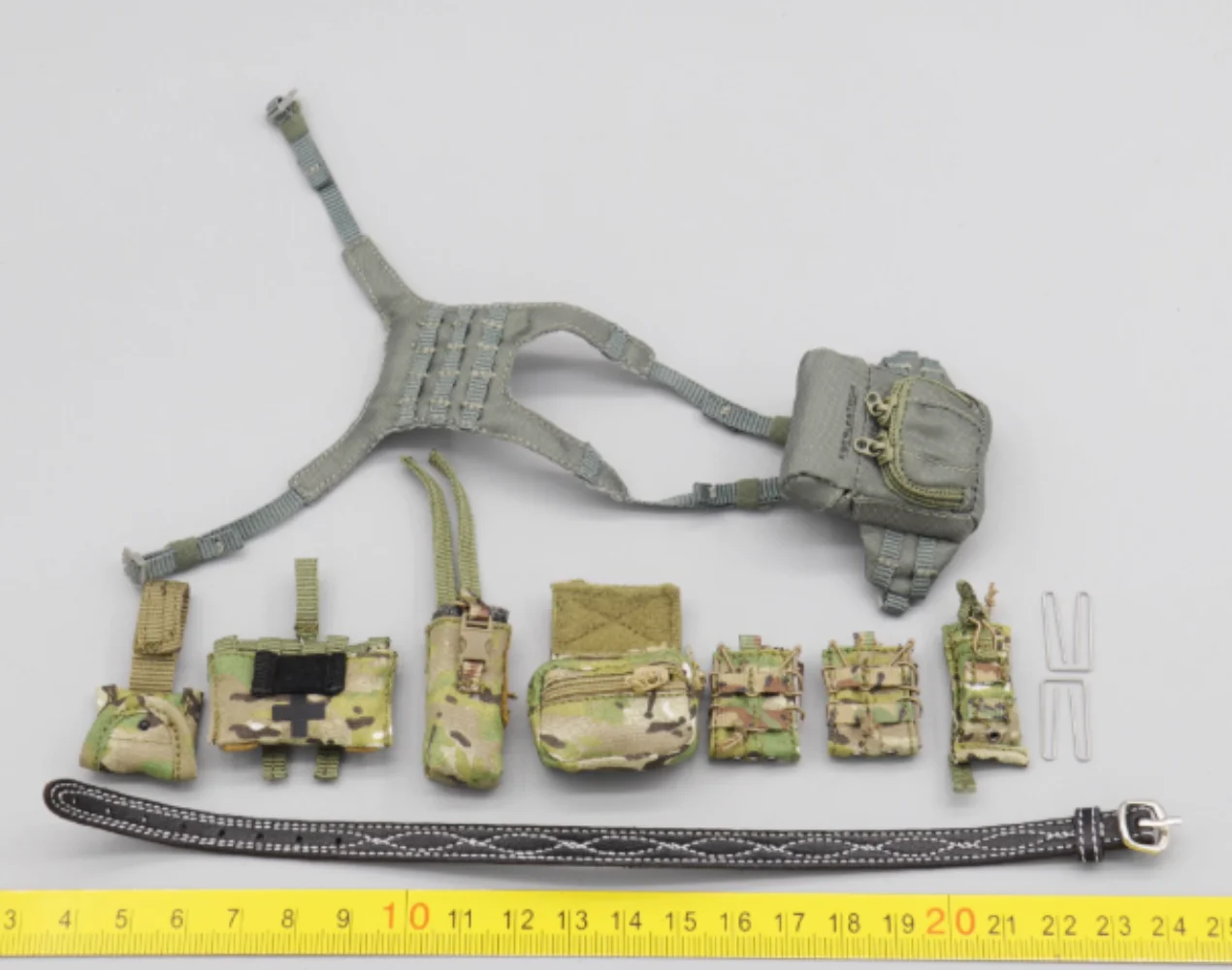 

ES 26065SC 1/6 Scale Soldier Chest Hanging Set Model for 12''US CAG